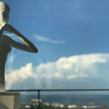Donna Alba Seaview Penthouse, Casa Ta De Pe Plaja Apartment Нептун Екстериор снимка