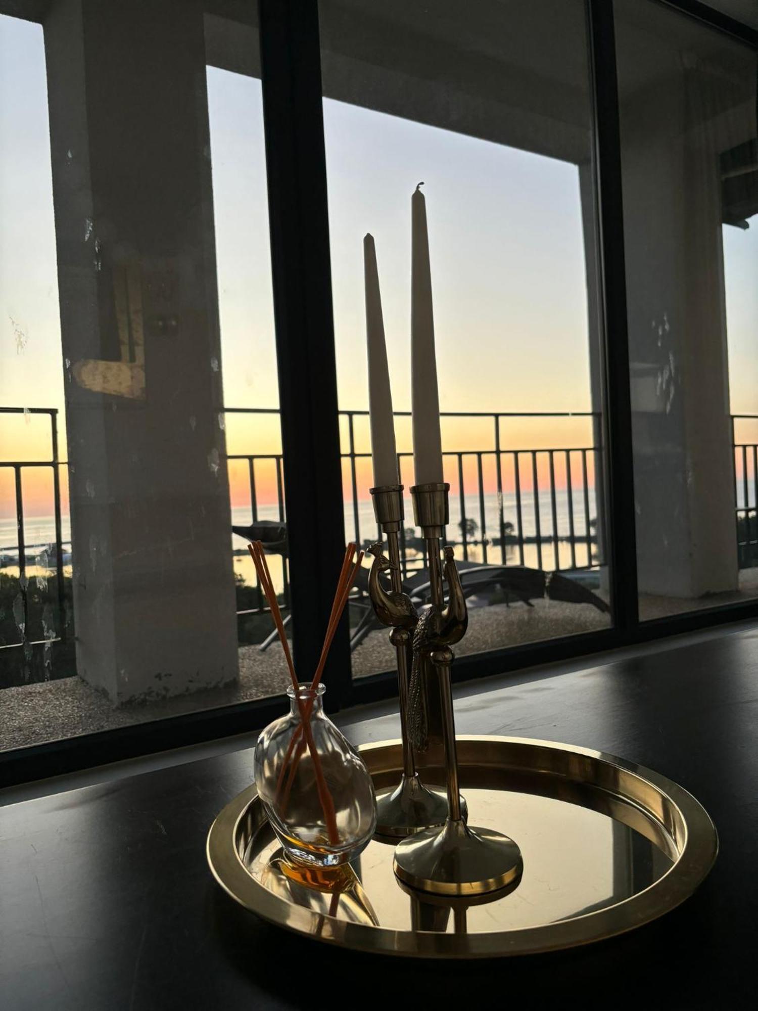 Donna Alba Seaview Penthouse, Casa Ta De Pe Plaja Apartment Нептун Екстериор снимка
