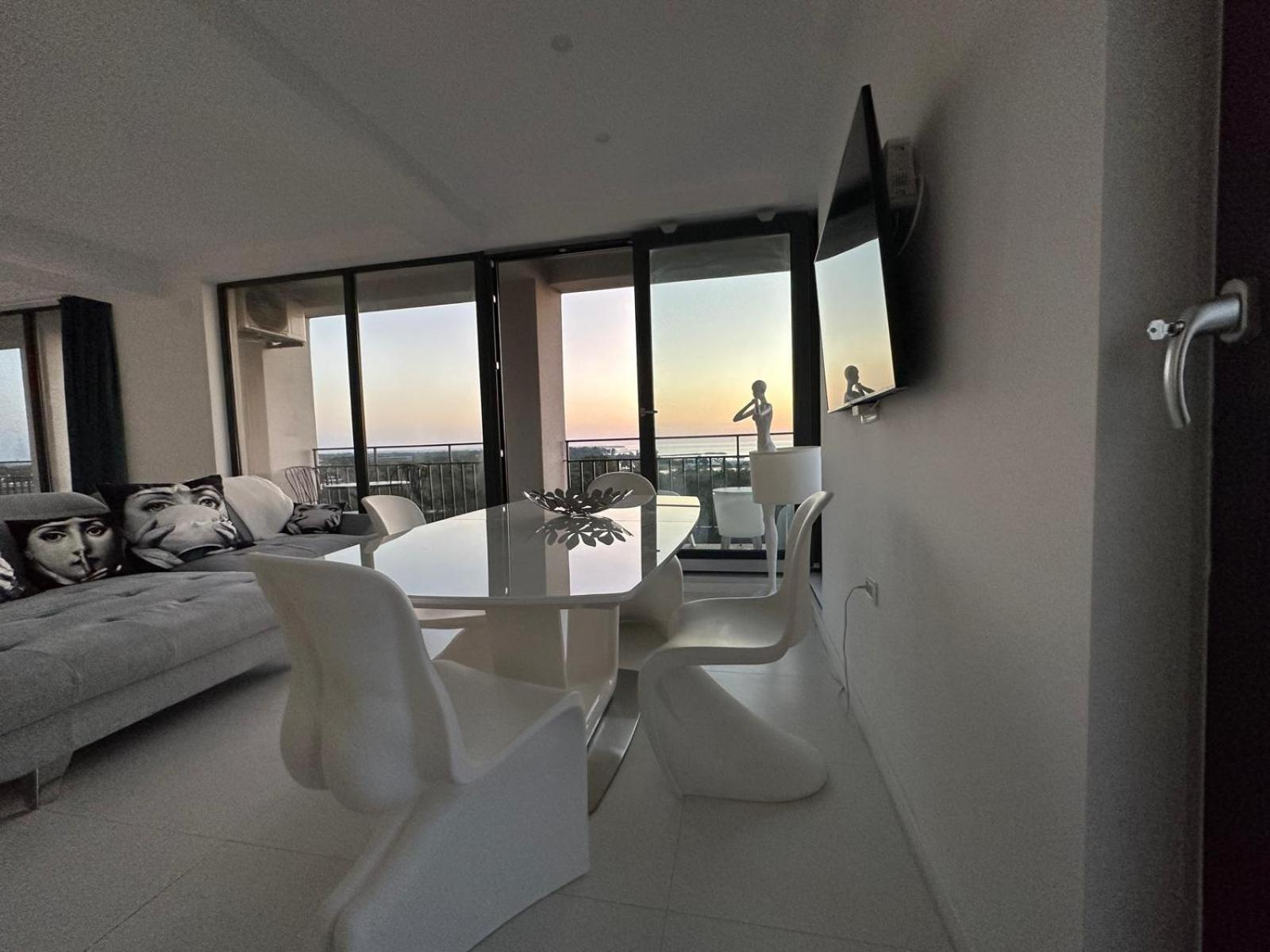 Donna Alba Seaview Penthouse, Casa Ta De Pe Plaja Apartment Нептун Екстериор снимка